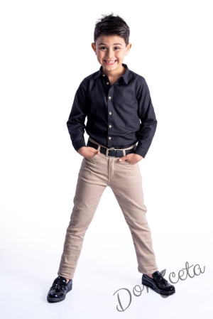 Детски комплект от риза с дълъг ръкав в черно и дълъг панталон в бежово с колан в черно  1