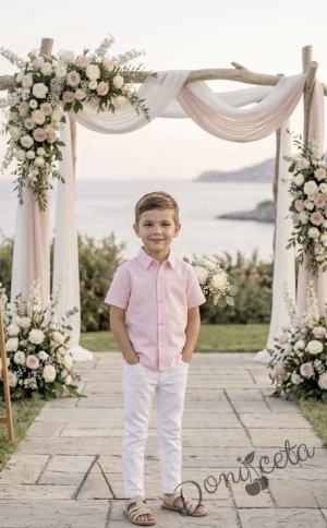 Летен комплект за момче от риза с къс ръкав в розово и дълъг прав панталон в бяло