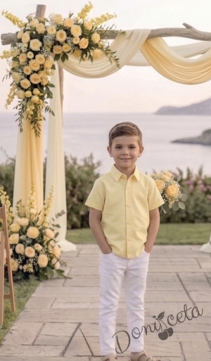 Летен комплект за момче от риза с къс ръкав в жълто и дълъг прав панталон в бяло