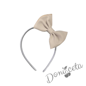 Комплект за момиче от 5 части в бежово-сукман плисе Гери, риза с дълъг ръкав с панделка, чорапки с панделка в бежово и диадема с панделка 6