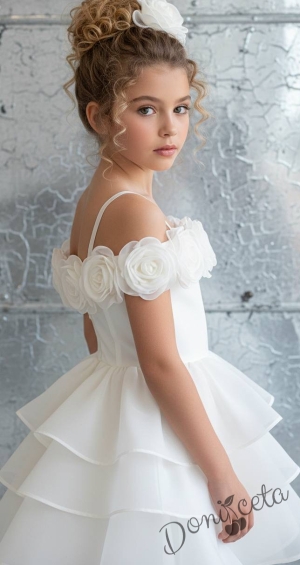 Къса елегантна детска рокля в бяло с рози и пищна многопластова пола Розалия