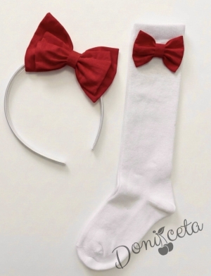 Комплект от 6 части сукман от трико Гери, сако в червено, ризка в бяло с къс ръкав, чорапи с панделки, панделка в червено за ризка и диадема