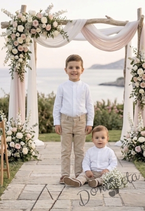 Детски комплект за момче от 2 части-риза с дълъг ръкав в бяло без яка и панталон в бежово