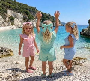 Лете детски къс гащеризон за момиче в тюркоаз с къдрички 