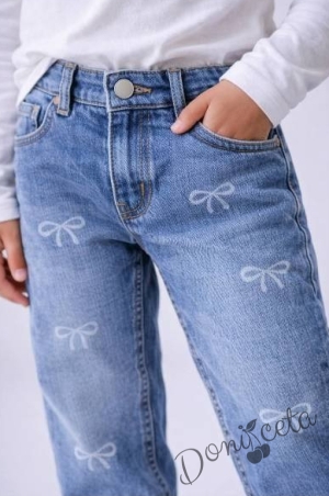 Детски дънки в синьо за момиче с панделки