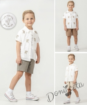 Летен комплект за момче от 3 части - риза с къс ръкав на палми , бяла тениска с щампа и бежови къси панталони