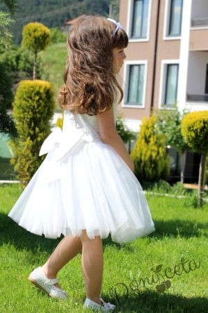 Детска официална рокля Крис от дантела и тюл в бяло от колекция Снежина