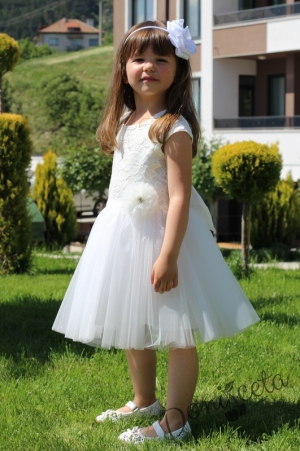 Детска официална рокля Крис от дантела и тюл в бяло от колекция Снежина