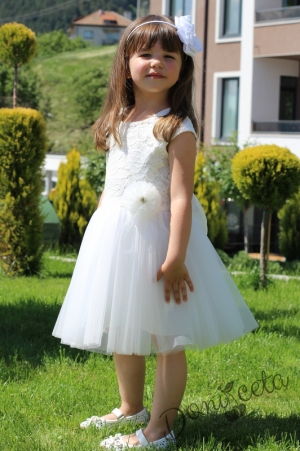 Детска официална рокля Крис от дантела и тюл в бяло от колекция Снежина