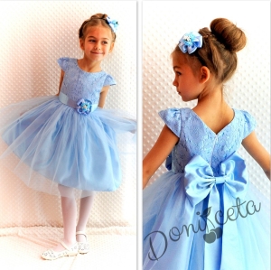 Празнична детска рокля Златина в светлосиньо с дантела и тюл с къс ръкав от колекция Светлосияна