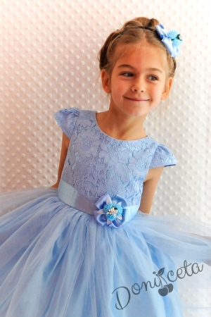 Празнична детска рокля Златина в светлосиньо с дантела и тюл с къс ръкав от колекция Светлосияна