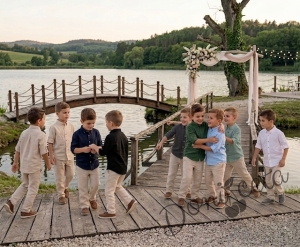 Детски комплект за момче от 2 части-риза с дълъг ръкав в бяло с яка и панталон в бежово