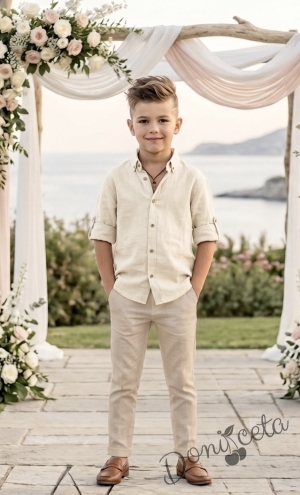 Детски комплект за момче от 2 части-риза с дълъг ръкав в екрю с яка с копчета в черно и панталон в бежово