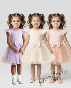 Ежедневна детска рокля с къс ръкав в прасковено с къдрички и тюл в долната част Оливия