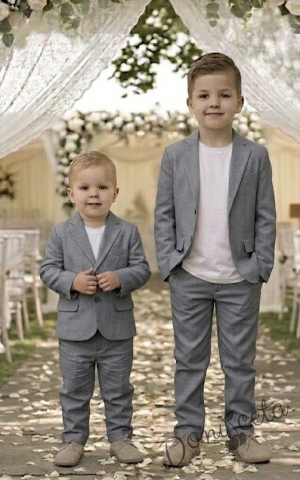 Спортно-елегантен комплект  Сивина за момче от 3 части-тениска с къс ръкав в бяло, сако в сиво и панталон в сиво