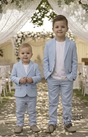 Спортно-елегантен комплект за момче от 3 части-тениска с къс ръкав в бяло, сако в светлосиньо и панталон в  светлосиньо