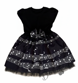 Детска рокля с къс ръкав в черно с къдрички на ръкавите и ноти и тюл в долната част