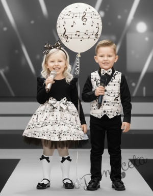 Комплект от 2 части детска рокля с дълъг ръкав в черно и бяло с ноти с тюл в черно в долната част и диадема