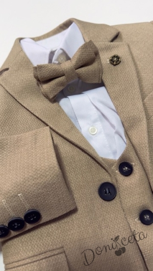 Елегантен официален костюм за момче от 5 части в тъмнобежово със сако от колекция Бежина