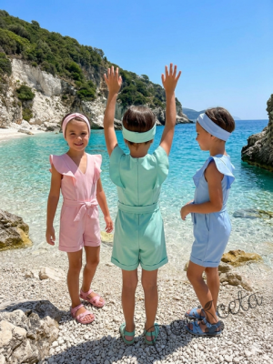 Комплект от летен детски къс гащеризон за момиче в розово о с къдрички и чорапки с розови панделки