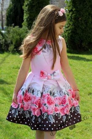 Official children's dress in pink with roses