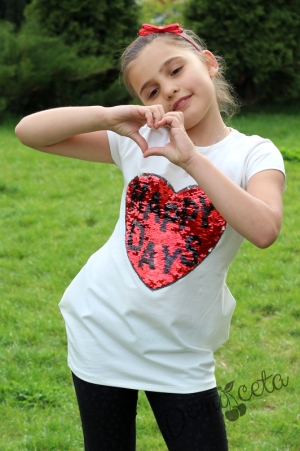 Детска блуза  с къс ръкав със сърце от пайети в червено