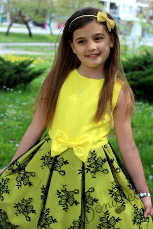 Официална детска рокля Слънце в жълто с дантела 