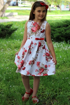Cotton dress with flowers in red with a vest