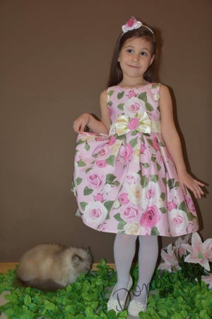 Официална детска рокля с рози в розово