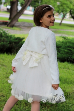 Официална детска рокля в бяло и екрю