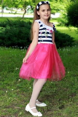 Summer dress in white and dark blue and pink
