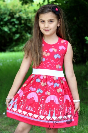 Лятна детска рокля в цвят малина на цветя