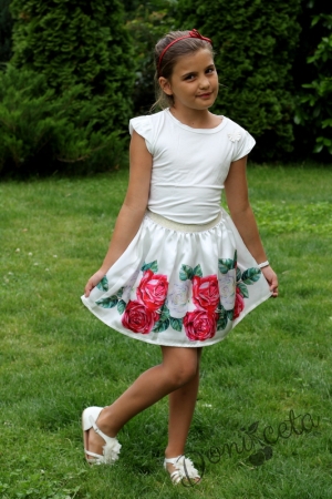  Детска блуза с къс ръкав с пола на цветя