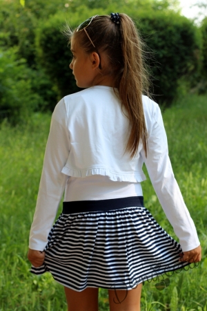  Детско памучно болеро в бяло за момиче