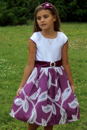 Официална детска рокля в лилаво  на цветя 