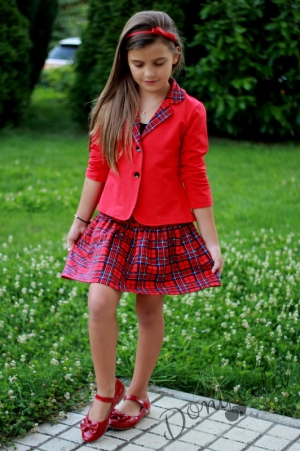 Детски комплект за момиче от карирана пола и сако в червено и каре 5