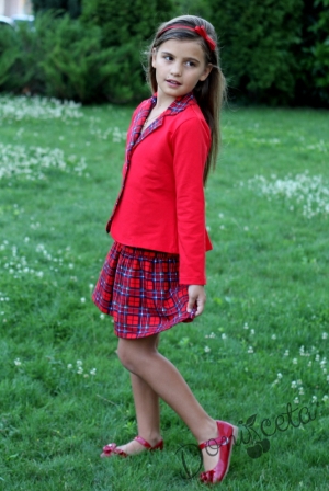 Детски комплект за момиче от карирана пола и сако в червено и каре 9