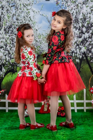 Комплект от  рокля в черно на рози в червено с 3/4 ръкав с шлифер на цветя