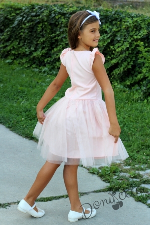 Детска рокля в прасковено от неопрен с тюл