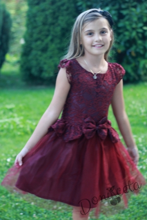 Official children's dress  with lace and tulle
