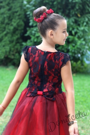 Официална детска рокля с дантела в черно и тюл в червено