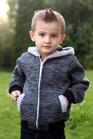  Quilted Sweater for a boy with a hood in gray