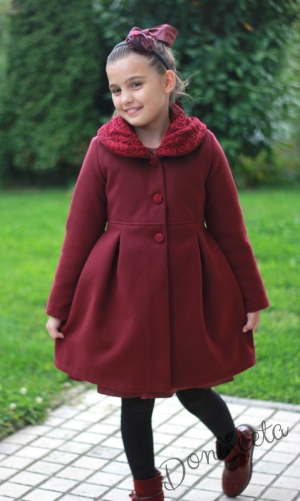 Детско палто за момиче в бордо с дантела за момиче
