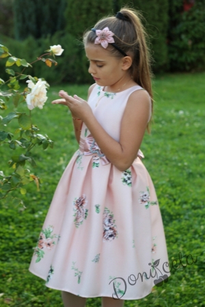 Официална детска рокля Ралица  в пепел от рози на цветя  