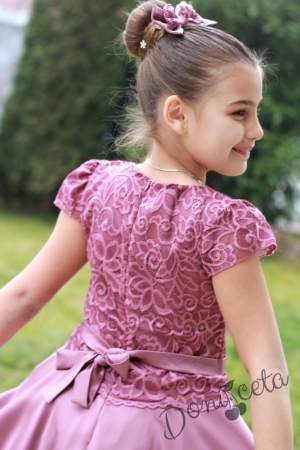 Официална детска рокля от дантела и сатен с повдигаща пола пачка