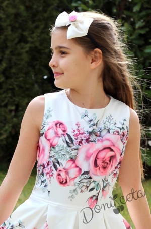 Official children's dress with roses
