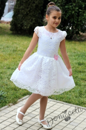 Официална детска дантелена рокля в бяло
