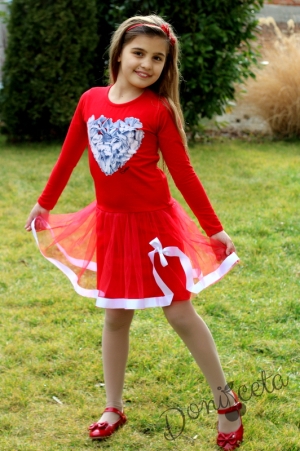 Детска рокля с дълъг ръкав в червено със сърце