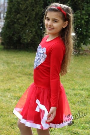 Детска рокля с дълъг ръкав в червено със сърце