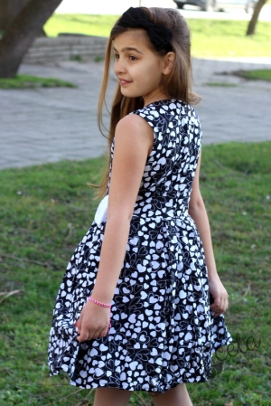 Официална или ежедневна детска рокля на бели сърца